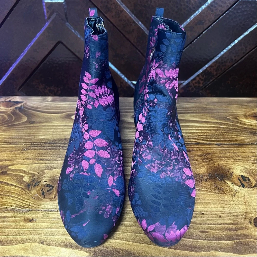 Floral Ankle Boots - Navy, Black and Pink, Liz Claiborne Size 10W - Picture 3 of 16